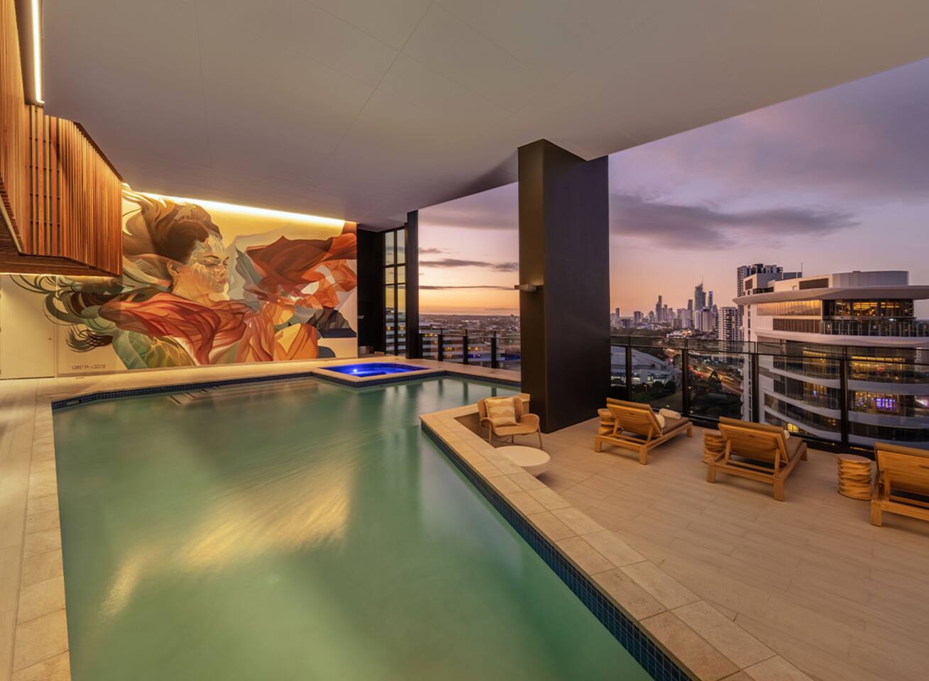 Star Casino Retreat | Level 23 Views + Comfort