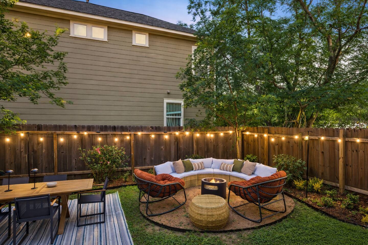 Spacious 8BR Austin Compound Near DTown Sleeps 20
