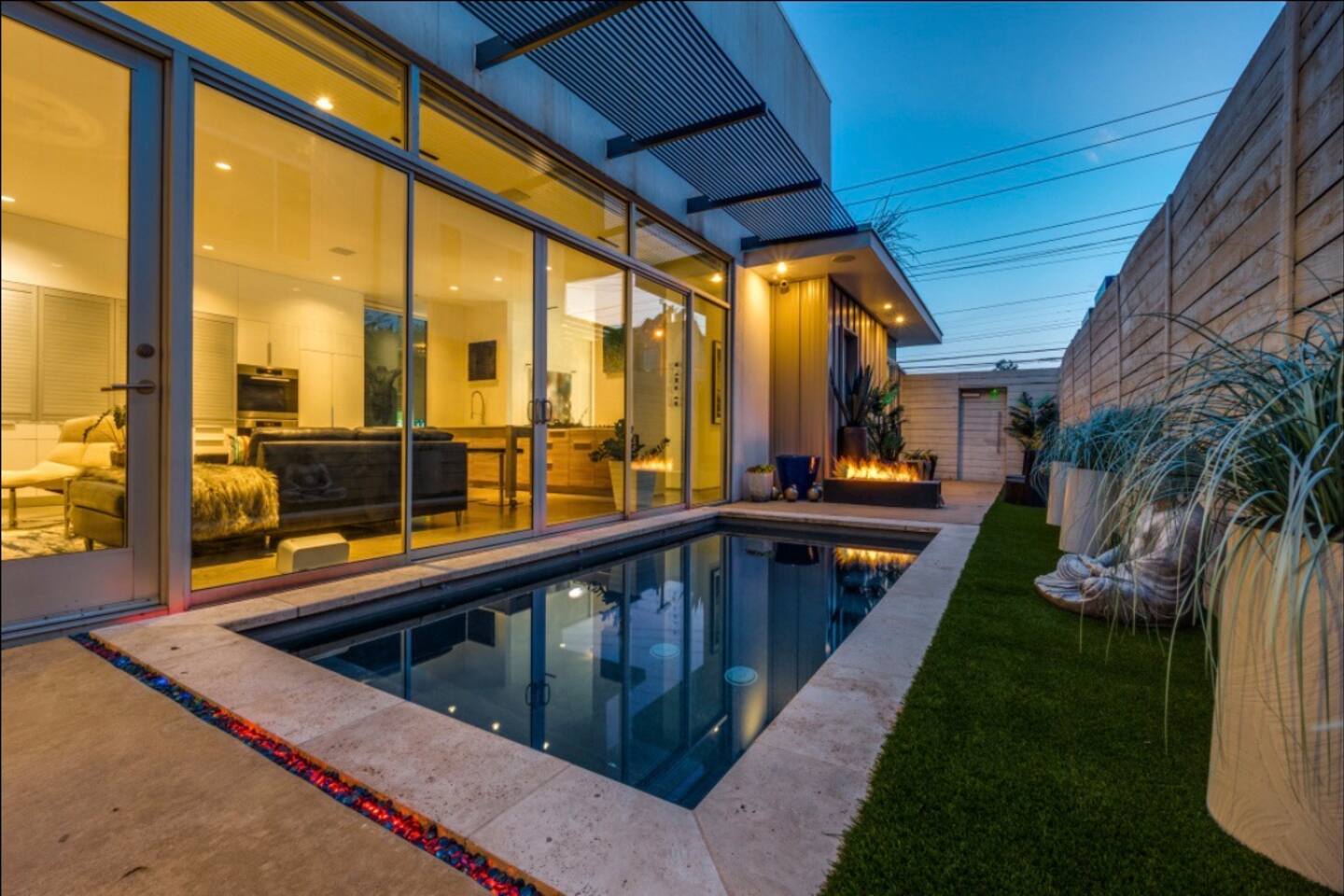 Luxury 2BR 2.5BA w Pool • Large Pets Allowed!