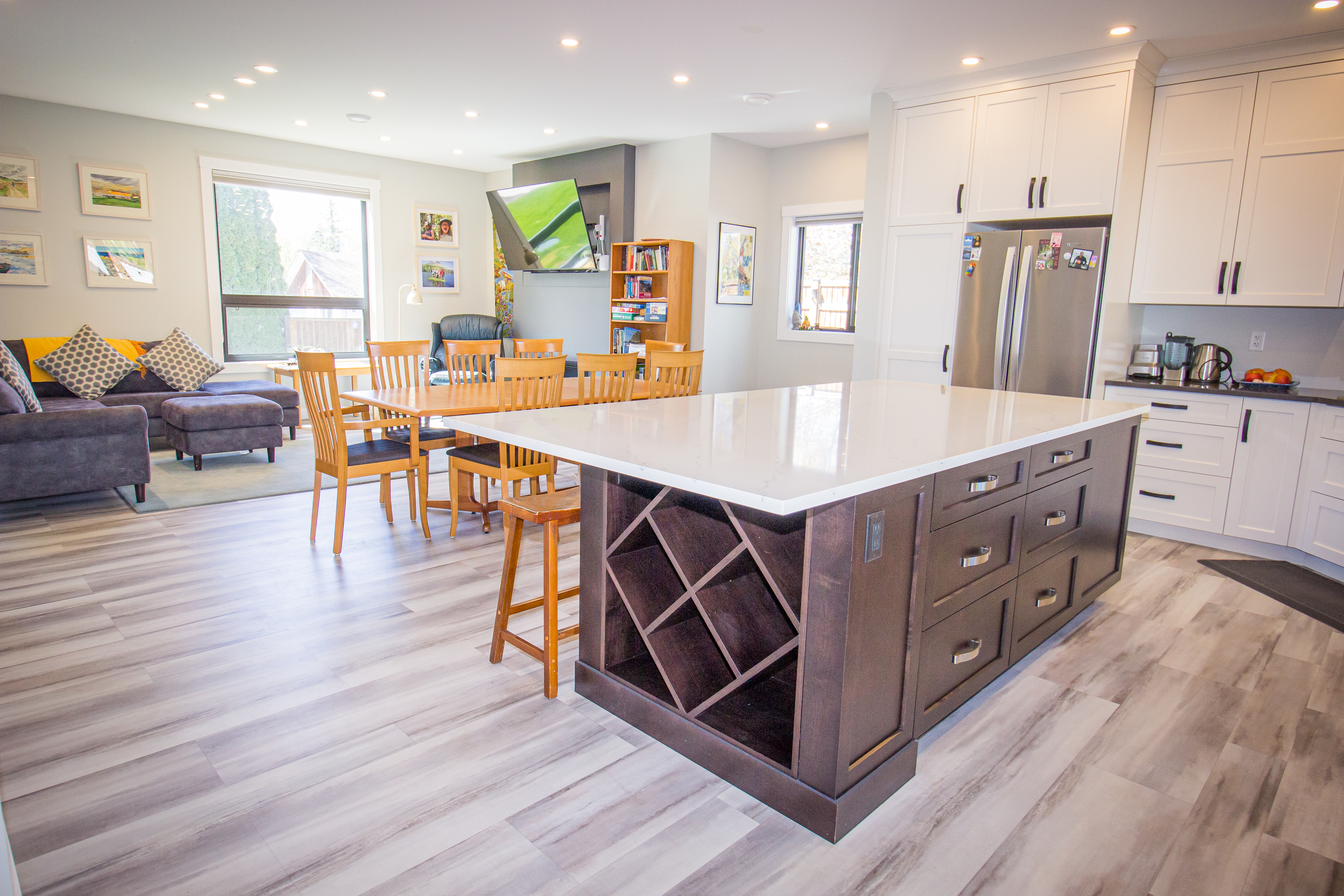 Modern Naramata Village Retreat