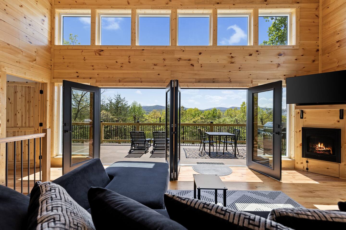 Indoor Spa | Hot Tub, Sauna, Steam, & Cold Plunge