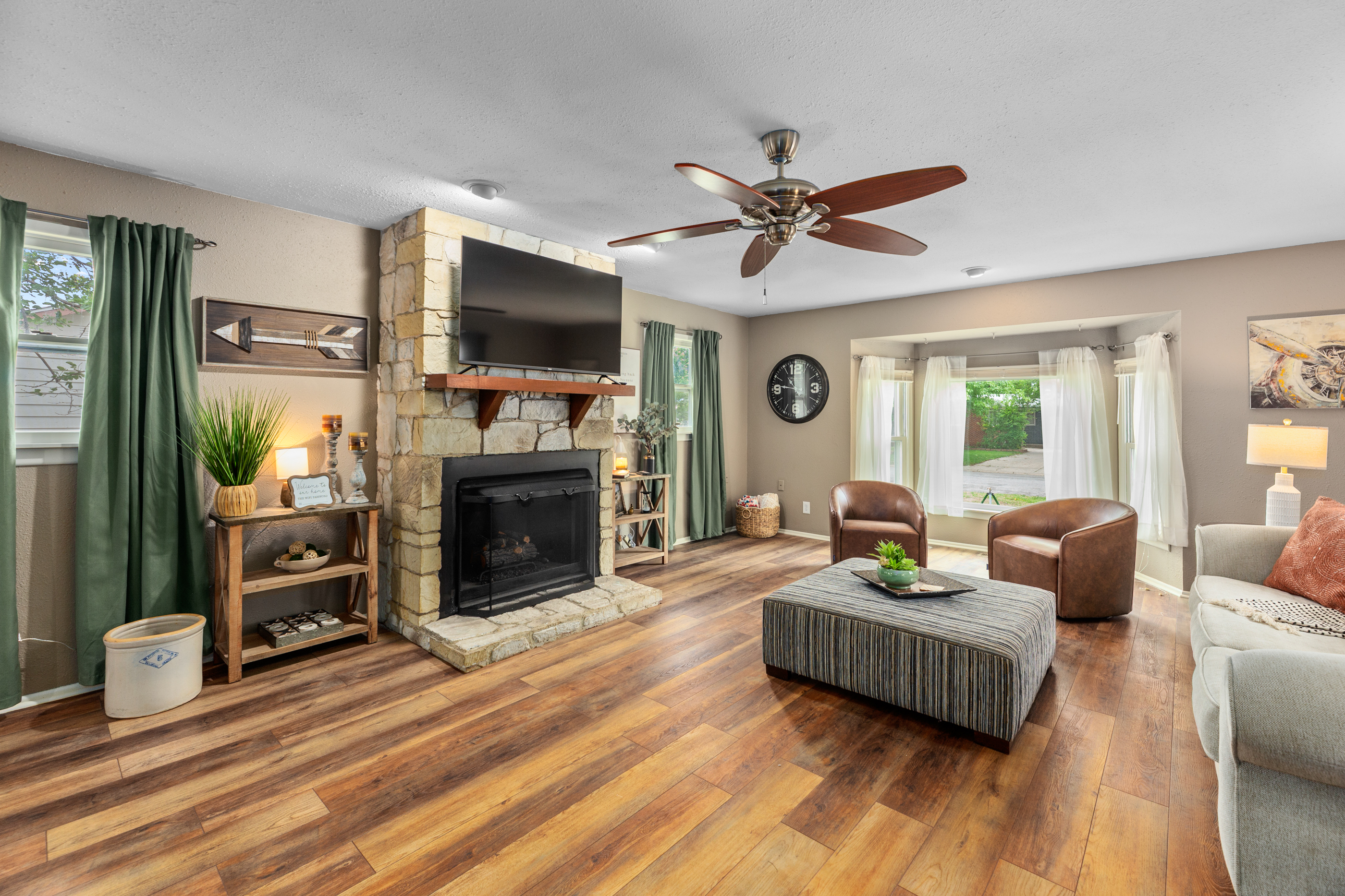 Quiet Neighborhood | West Side Location W/ W&D