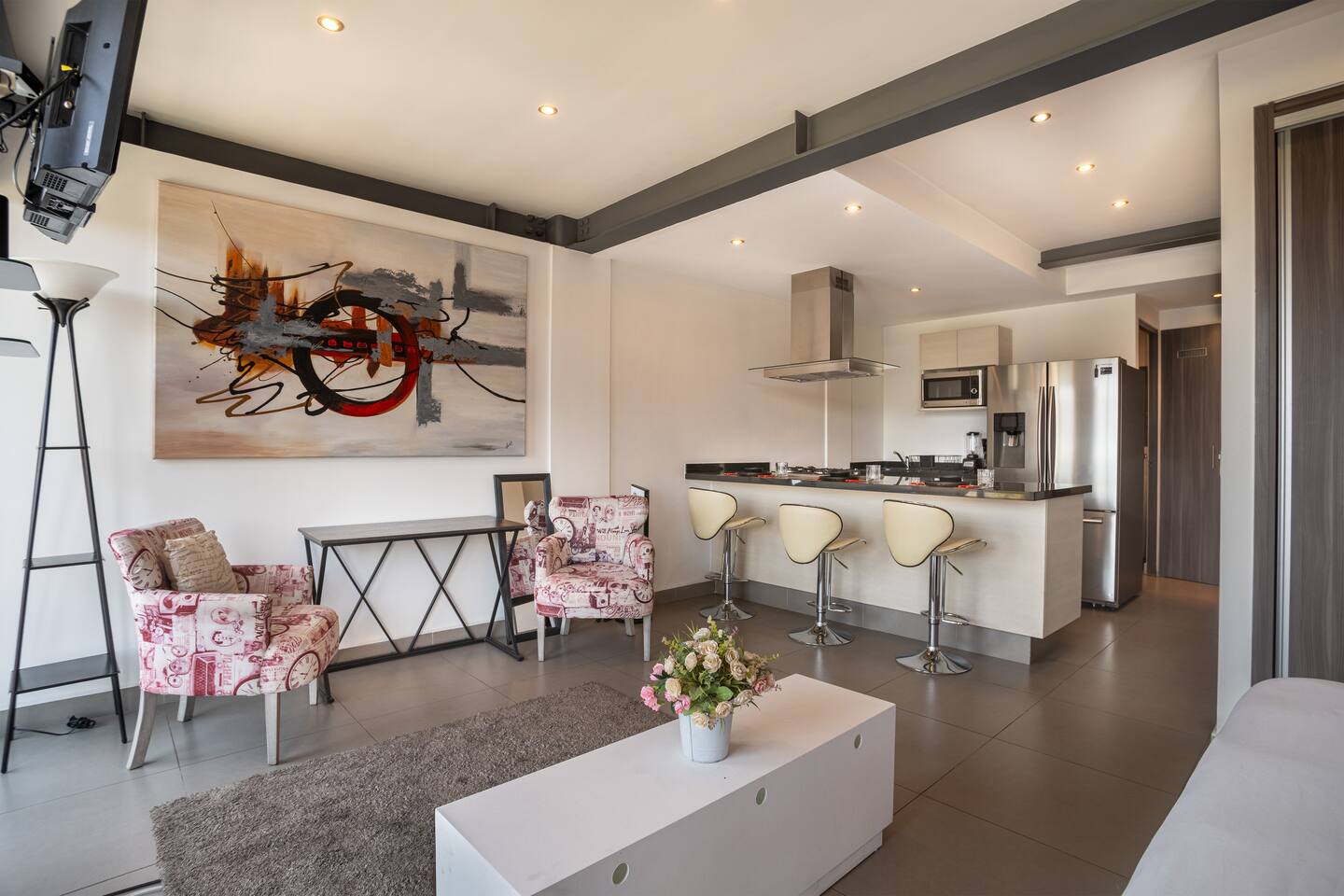 Loft w/ balcony, parking and washer dryer in Rome - foto 2