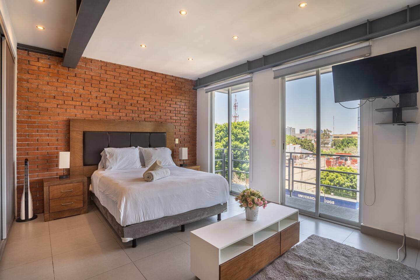 Loft w/ balcony, parking and washer dryer in Rome - foto 1