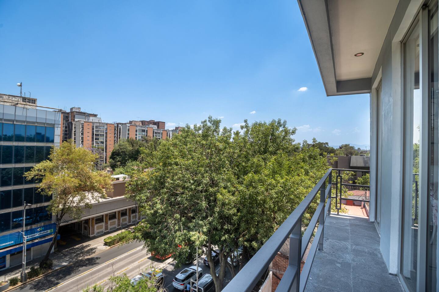 Loft w/ balcony, parking and washer dryer in Rome - foto 4