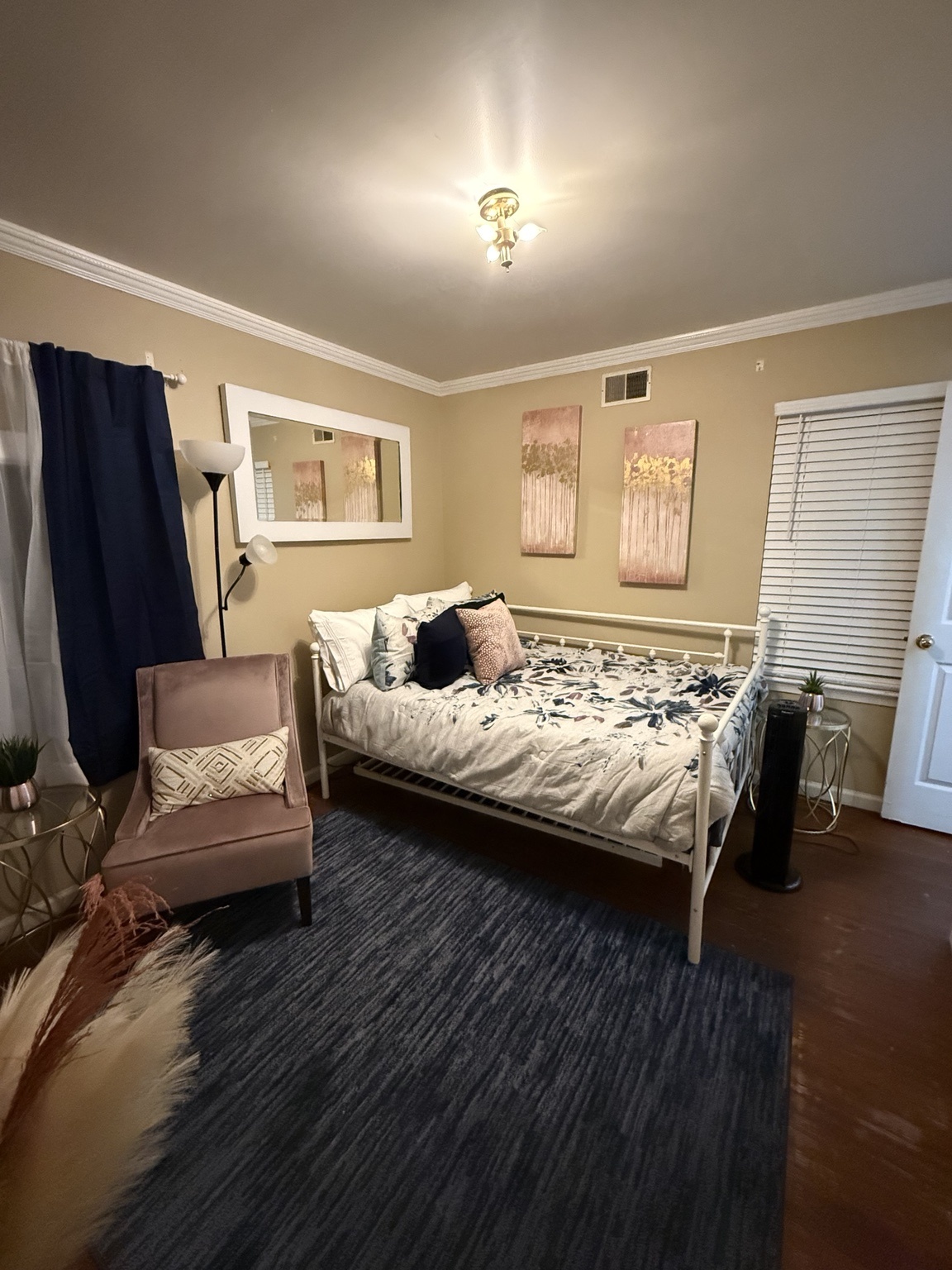 Mariama House Room 4