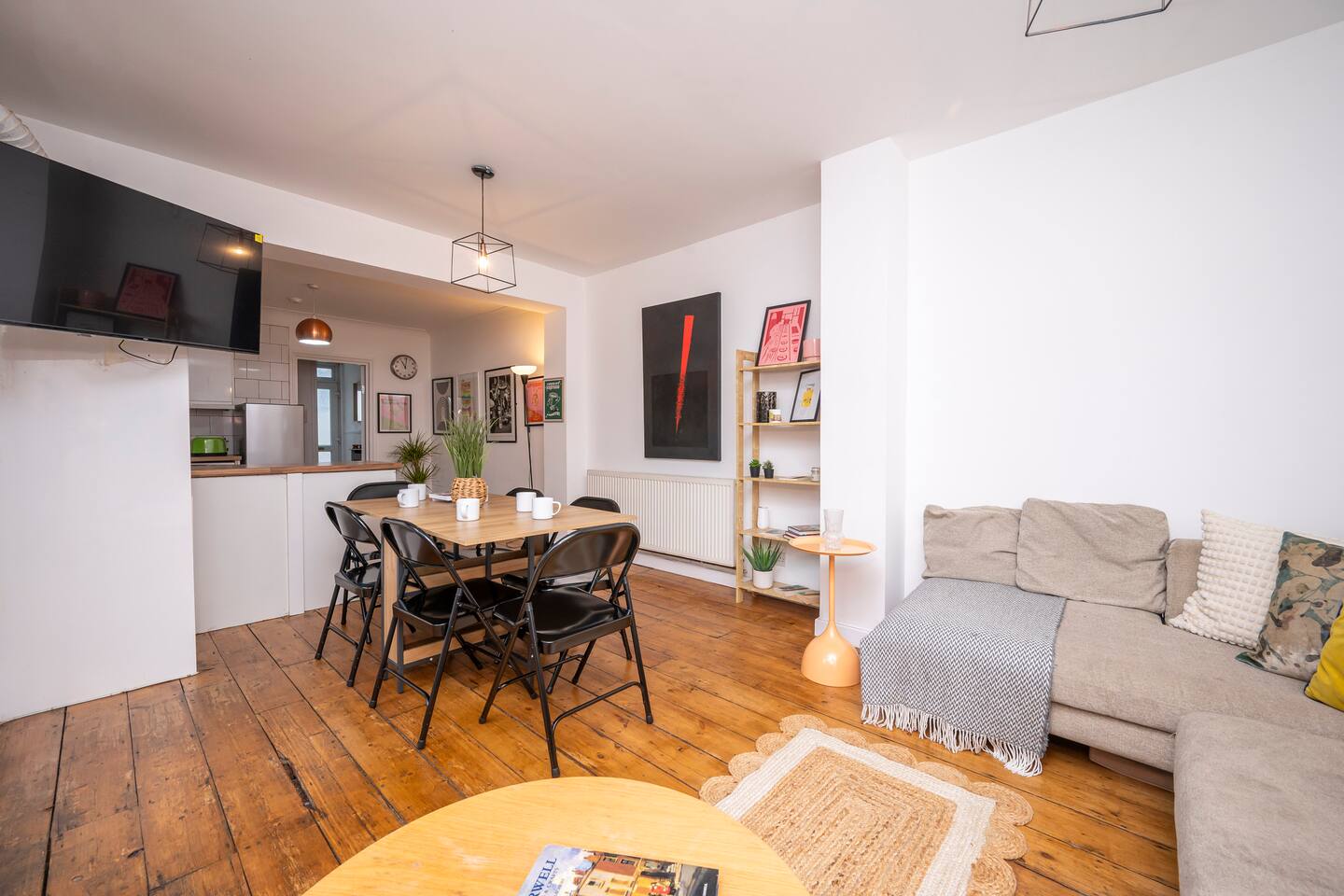 4 double bedroom home with garden in London