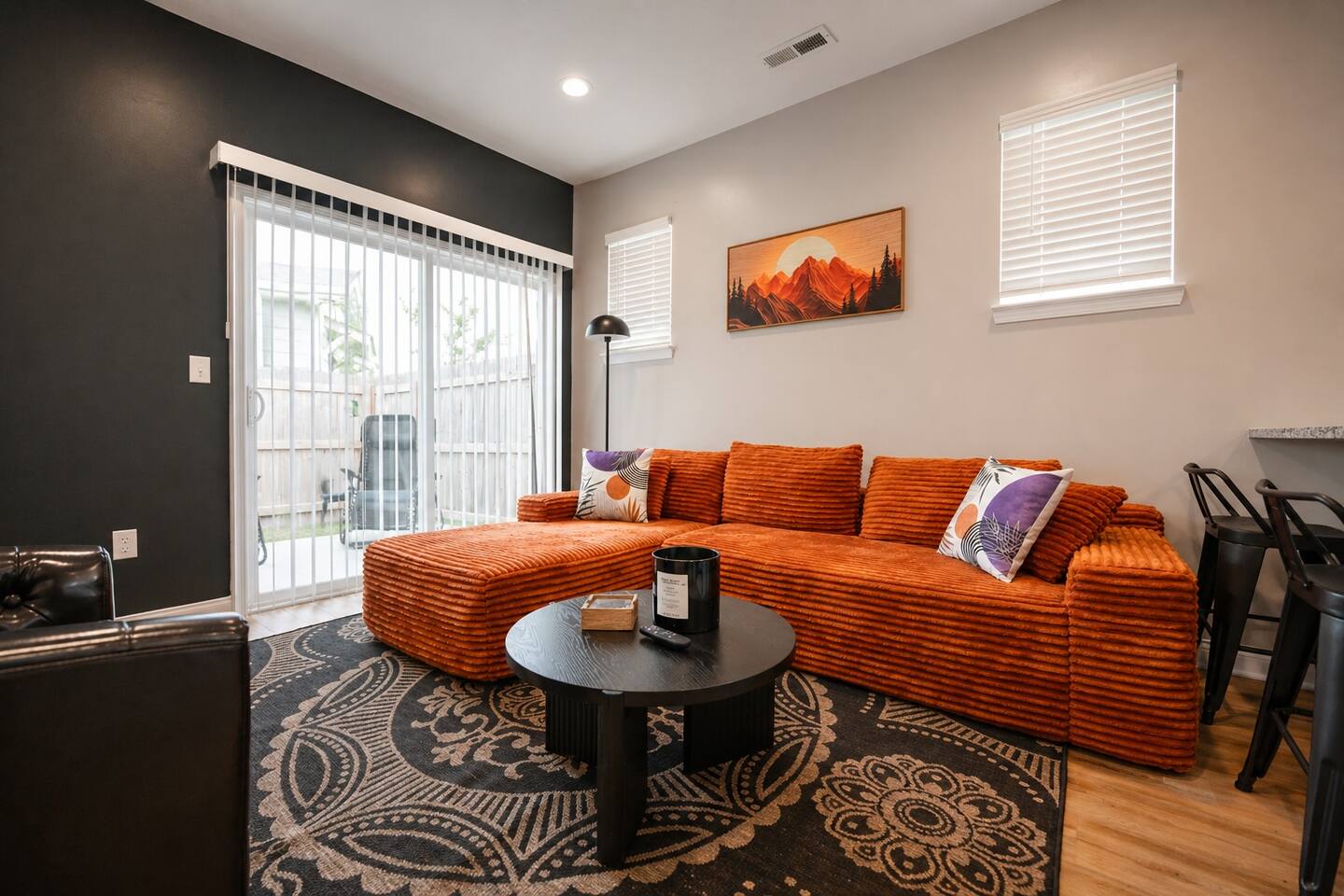 IRIE Living-Serene Kg 2Bd+Gym+Pool, NEW!
