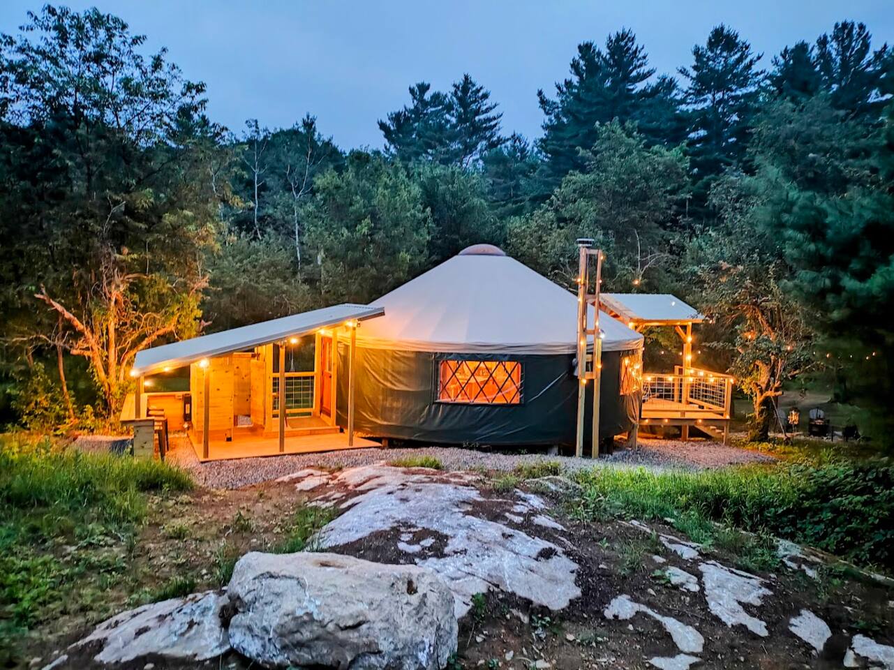 Modern Yurt | 2 Decks + Bar | Wifi | Fire Pit