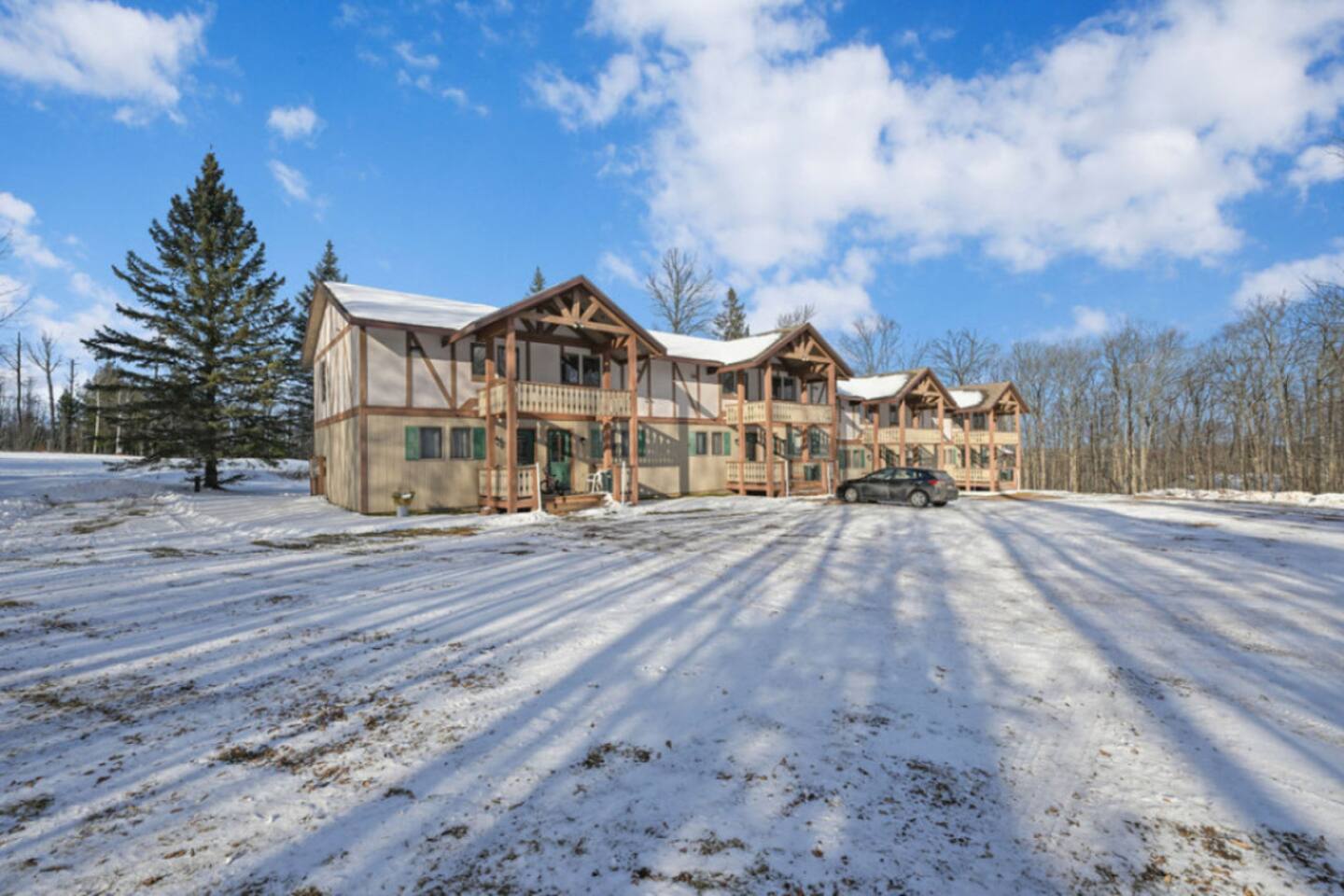 2BR Condo | Near Waterfalls + Iron Belle Trail