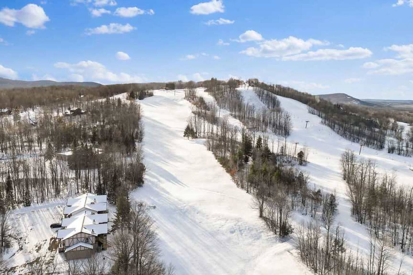 2BR Condo | Near Copper Peak + Iron Belle Trail