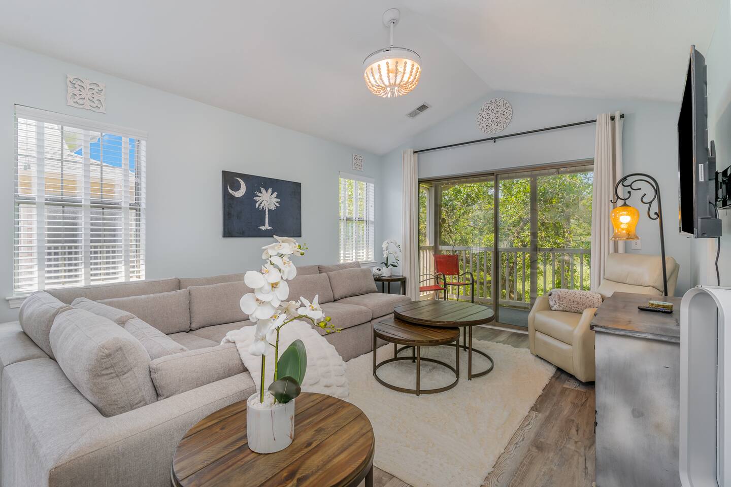 Sunny Private 3BR Corner. Golf, Pool & Lake Views