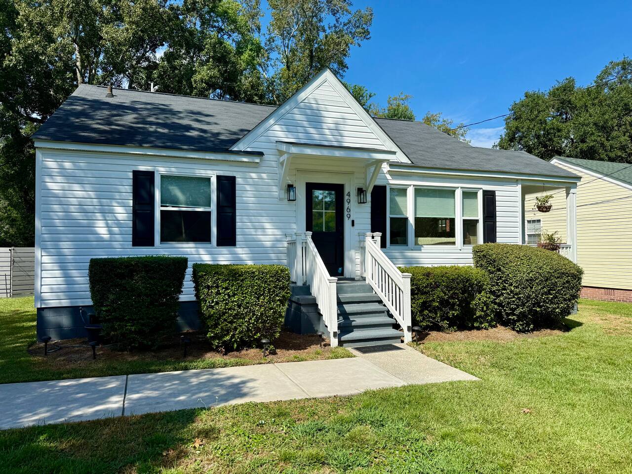 Park Circle Charmer With Backyard Oasis