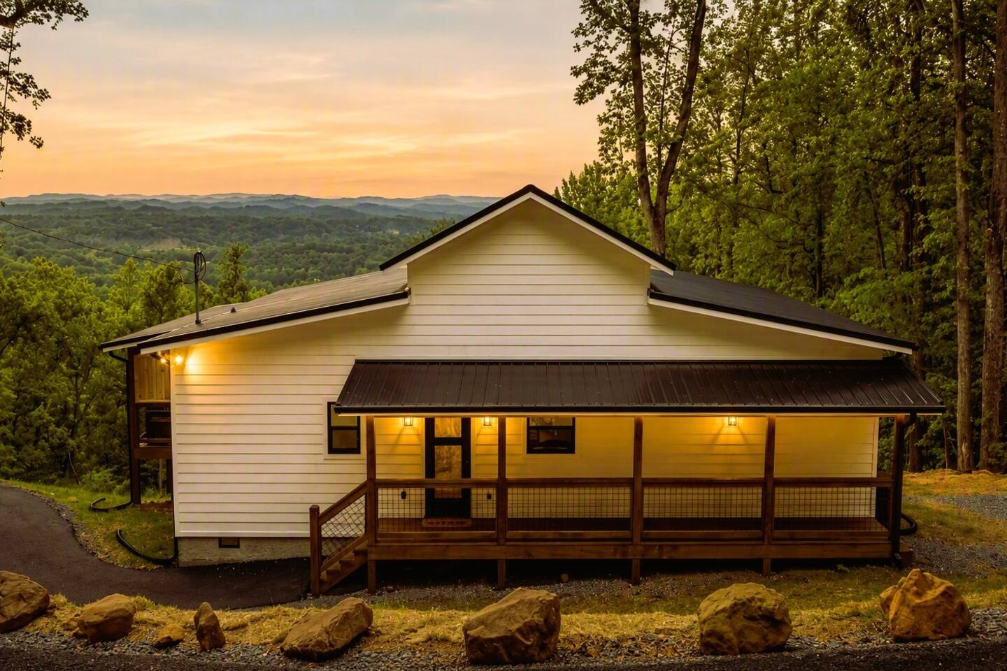 Property offers long range mountain views while being close to all of the fun activities on the parkway!