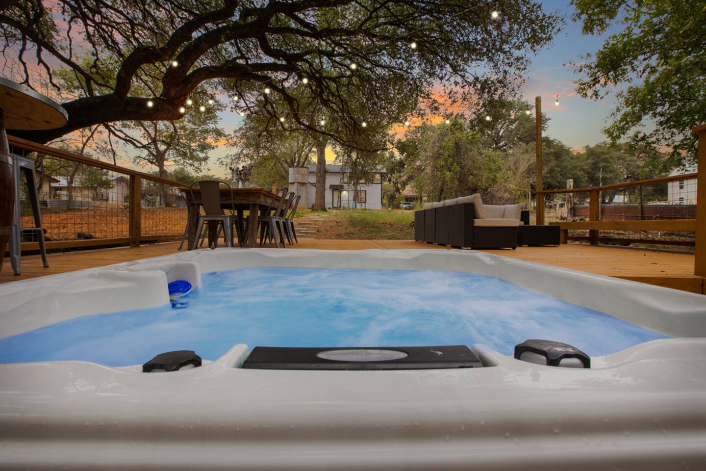 Josies Farmhaus Stock Pool Hot Tub Wildlife