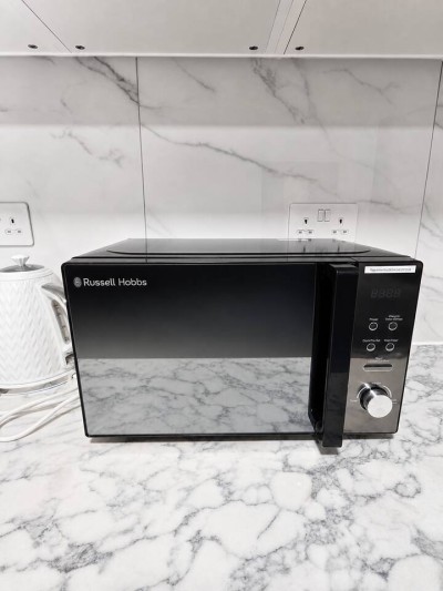 Flat 107 – 2B – Chic Studio Apt in London | 2 Guests | Parking