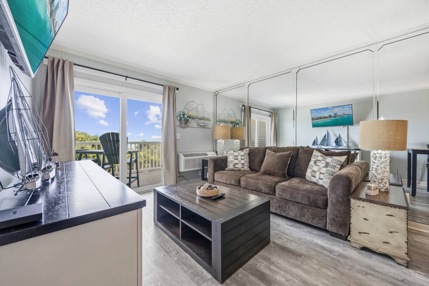 The Sea Esta | Oceanfront w/ Beach Access