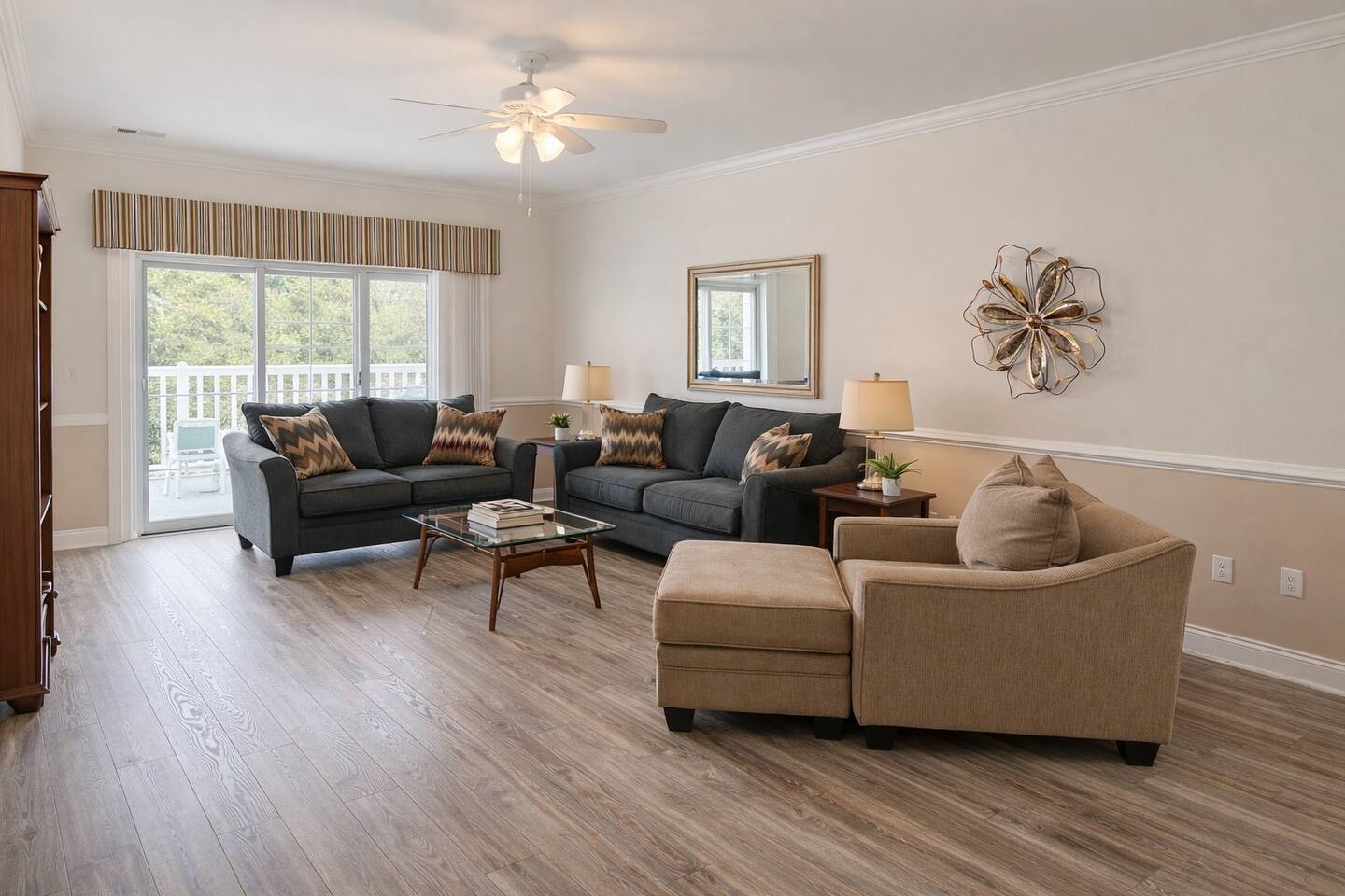 Coastal Family Condo Near Beach & Broadway
