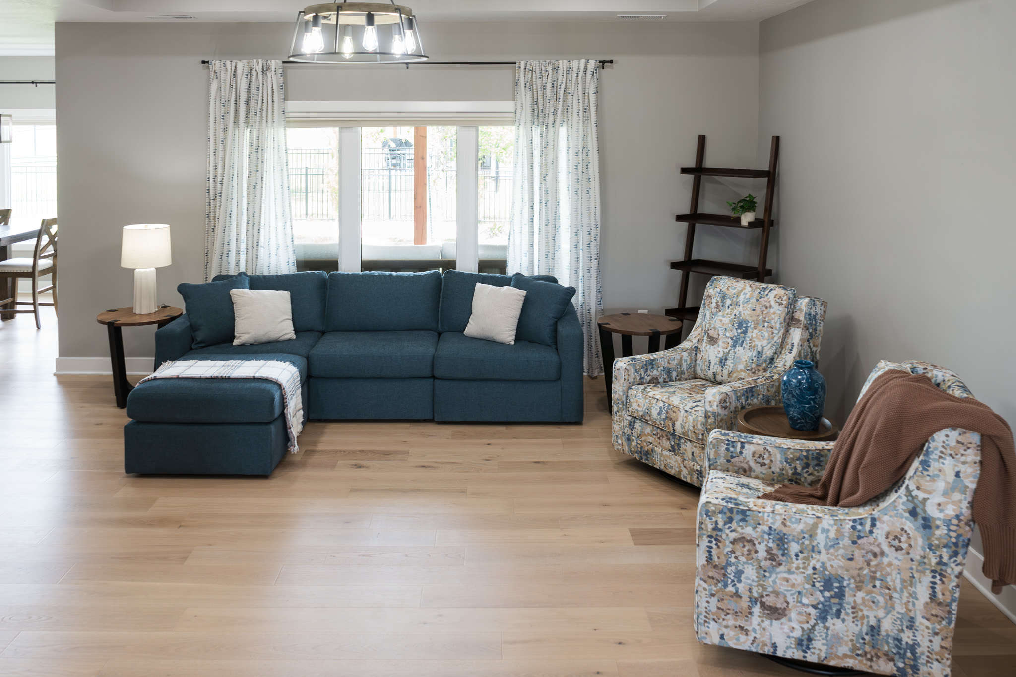 The Willowstone | Modern 3BR Retreat w/ Garage