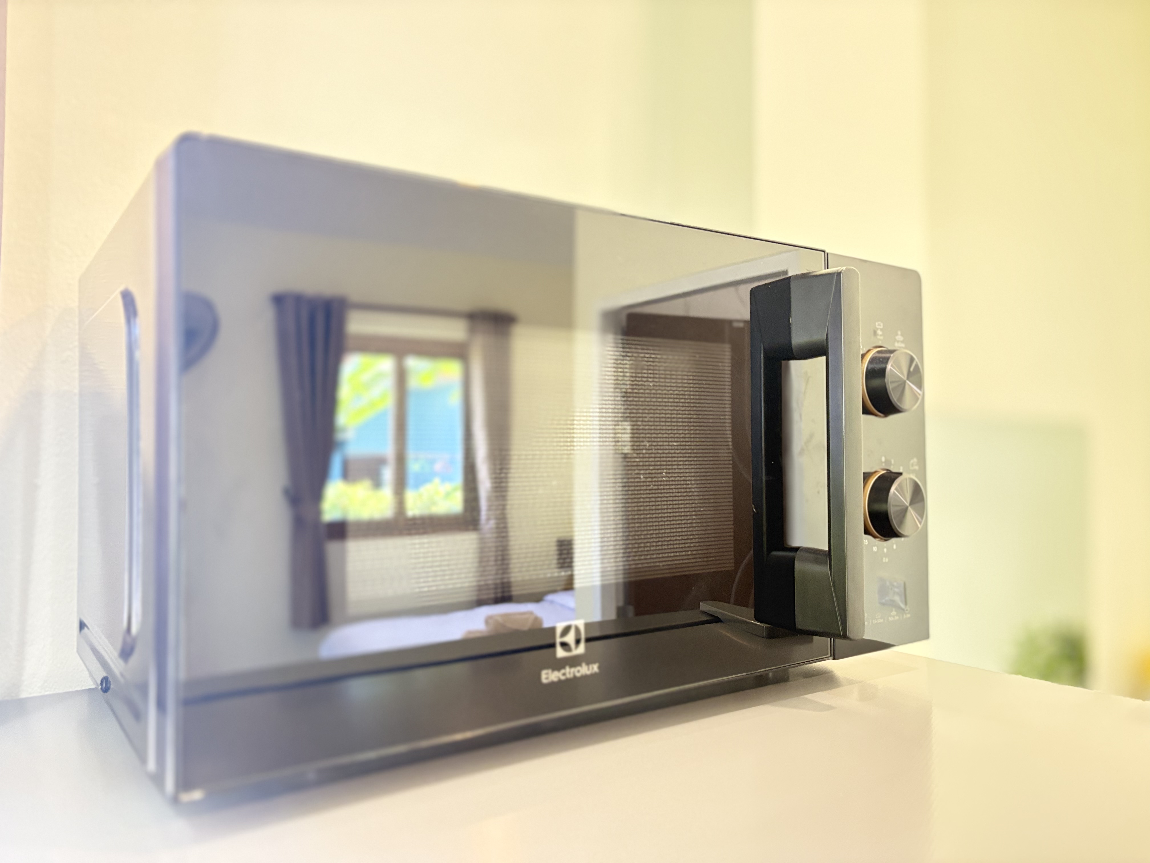 Modern microwave for quick, easy meals and added guest convenience