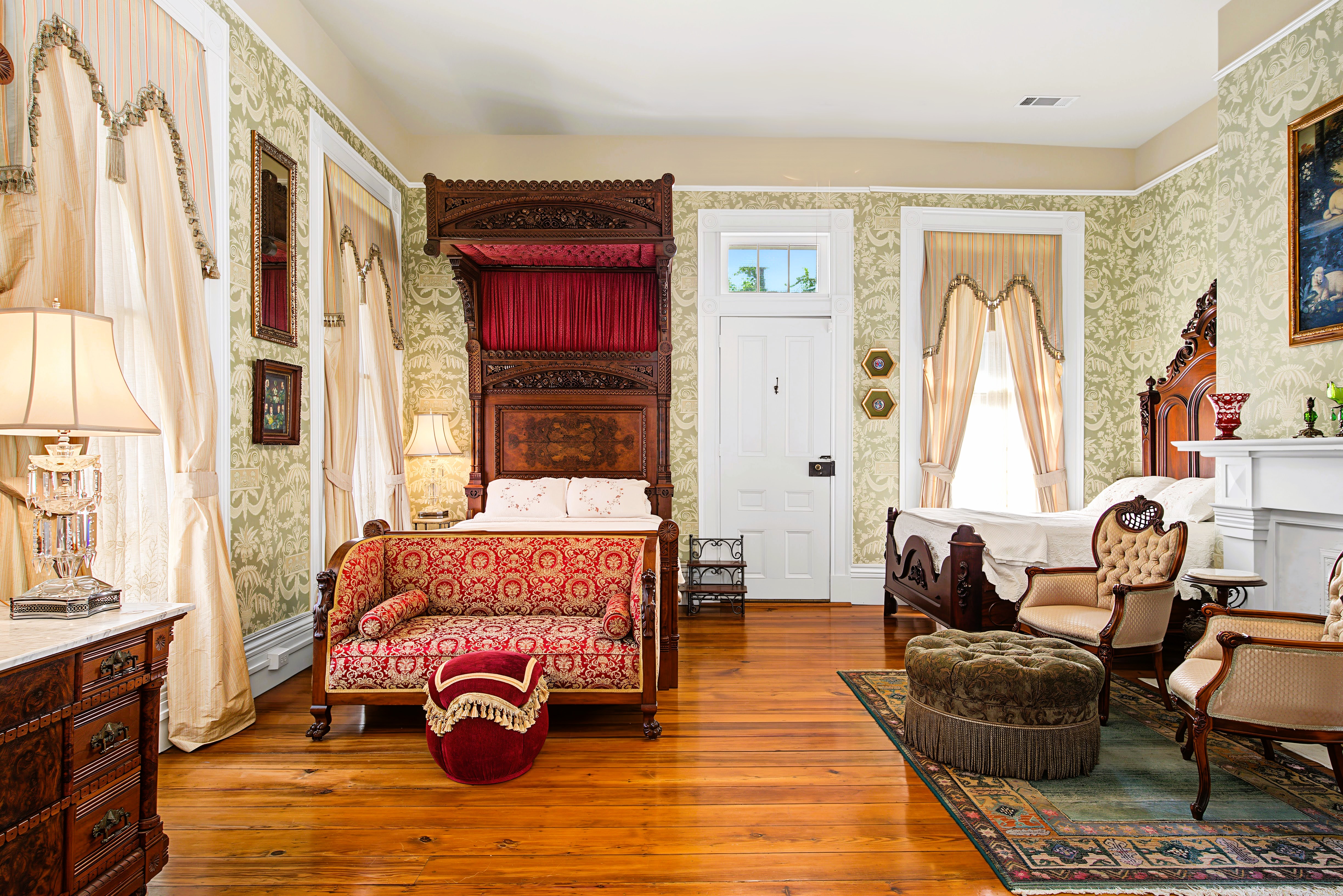 The Montgomery B&B - Longwood Suite