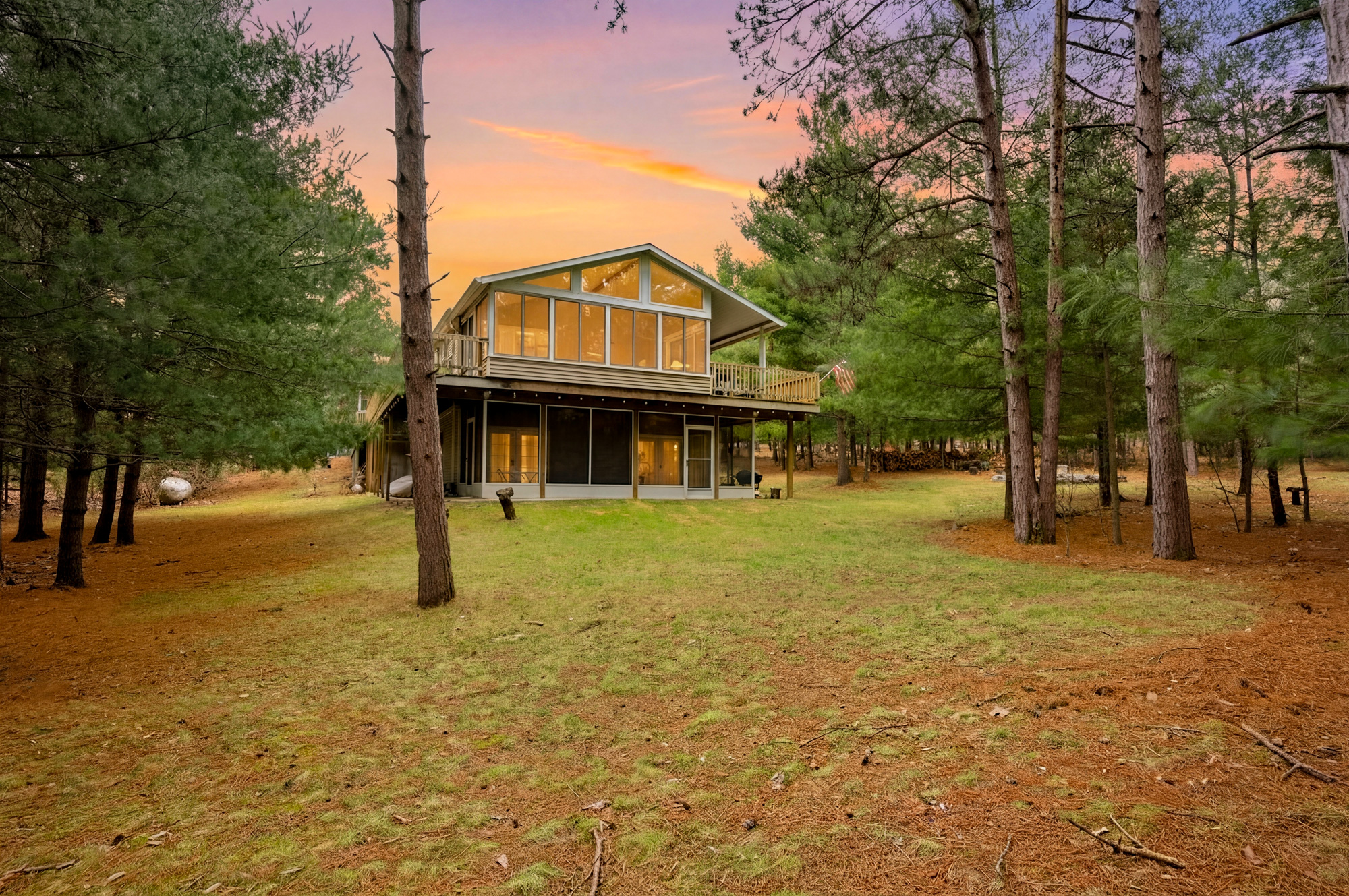 Hot Tub + Sauna + Game Room | Near Downtown Dells