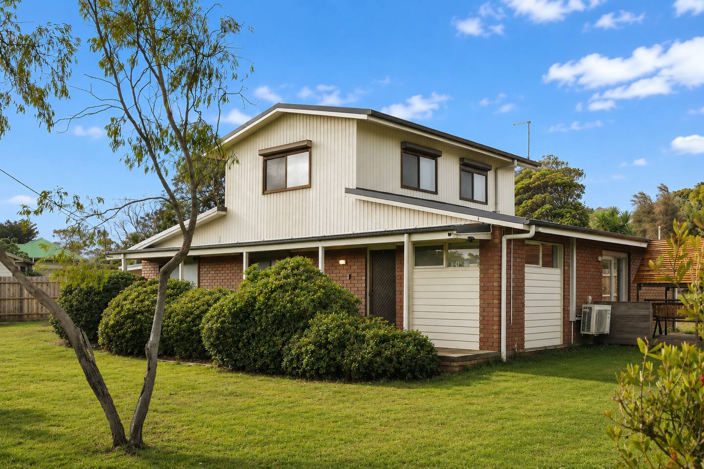 Sunshine Retreat by Ready Set Stay