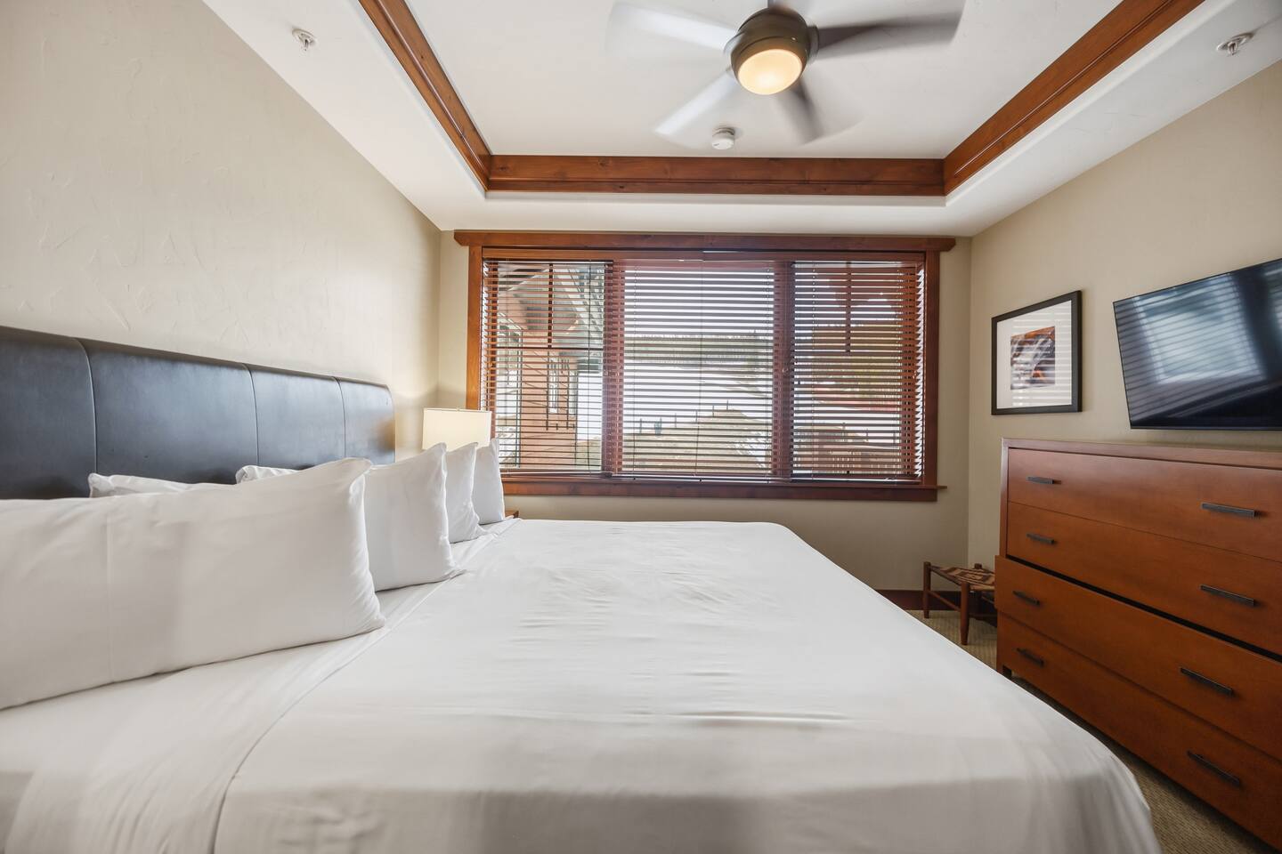 One Ski Hill 8407 Peak 8 Air Conditioned 2BR Slopeside Residence — 4