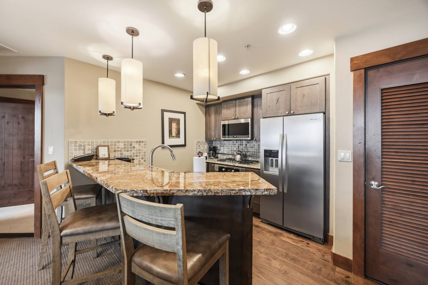 One Ski Hill 8407 Peak 8 Air Conditioned 2BR Slopeside Residence — 3