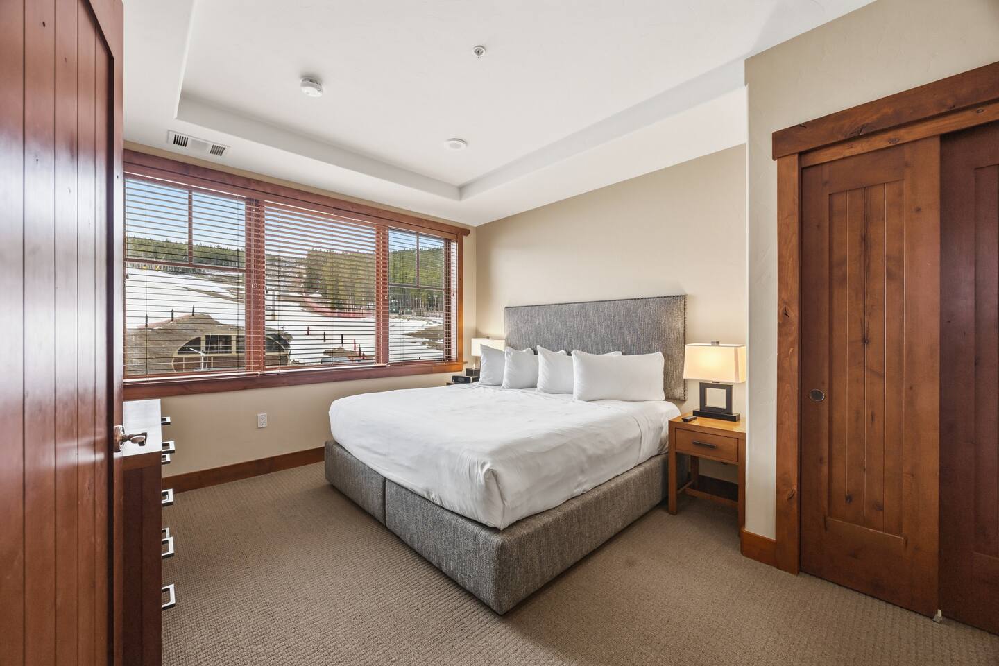 One Ski Hill 8407 Peak 8 Air Conditioned 2BR Slopeside Residence — 5