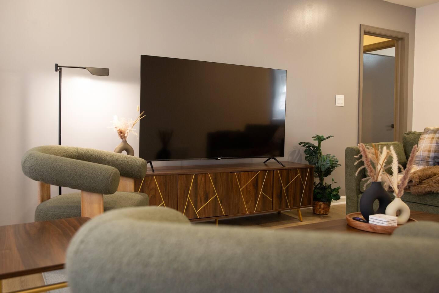 Smyrna Temp Stay or Relocation | Pets Welcome