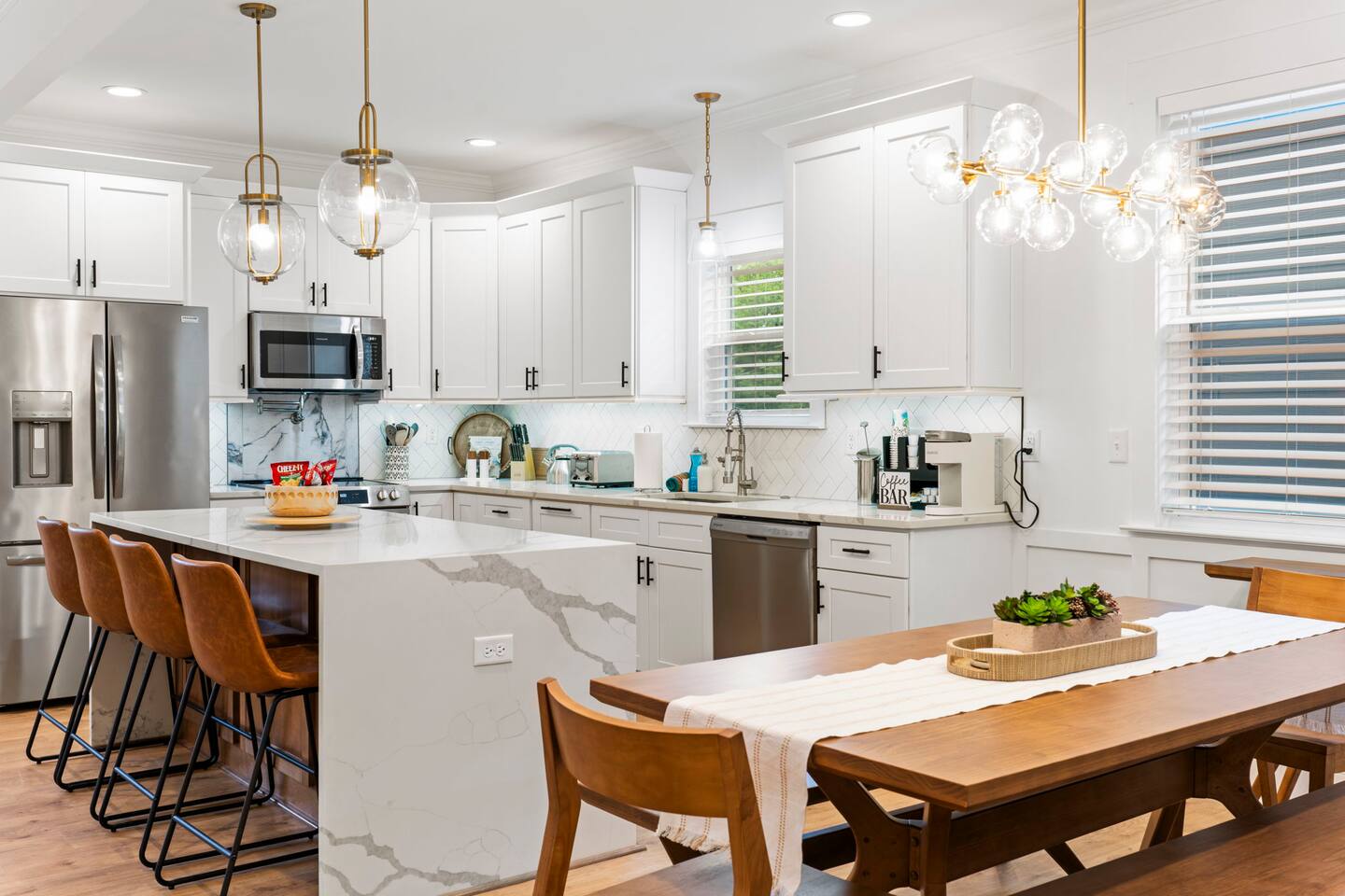 Stylish 4BR/3BA Near Downtown Greenville