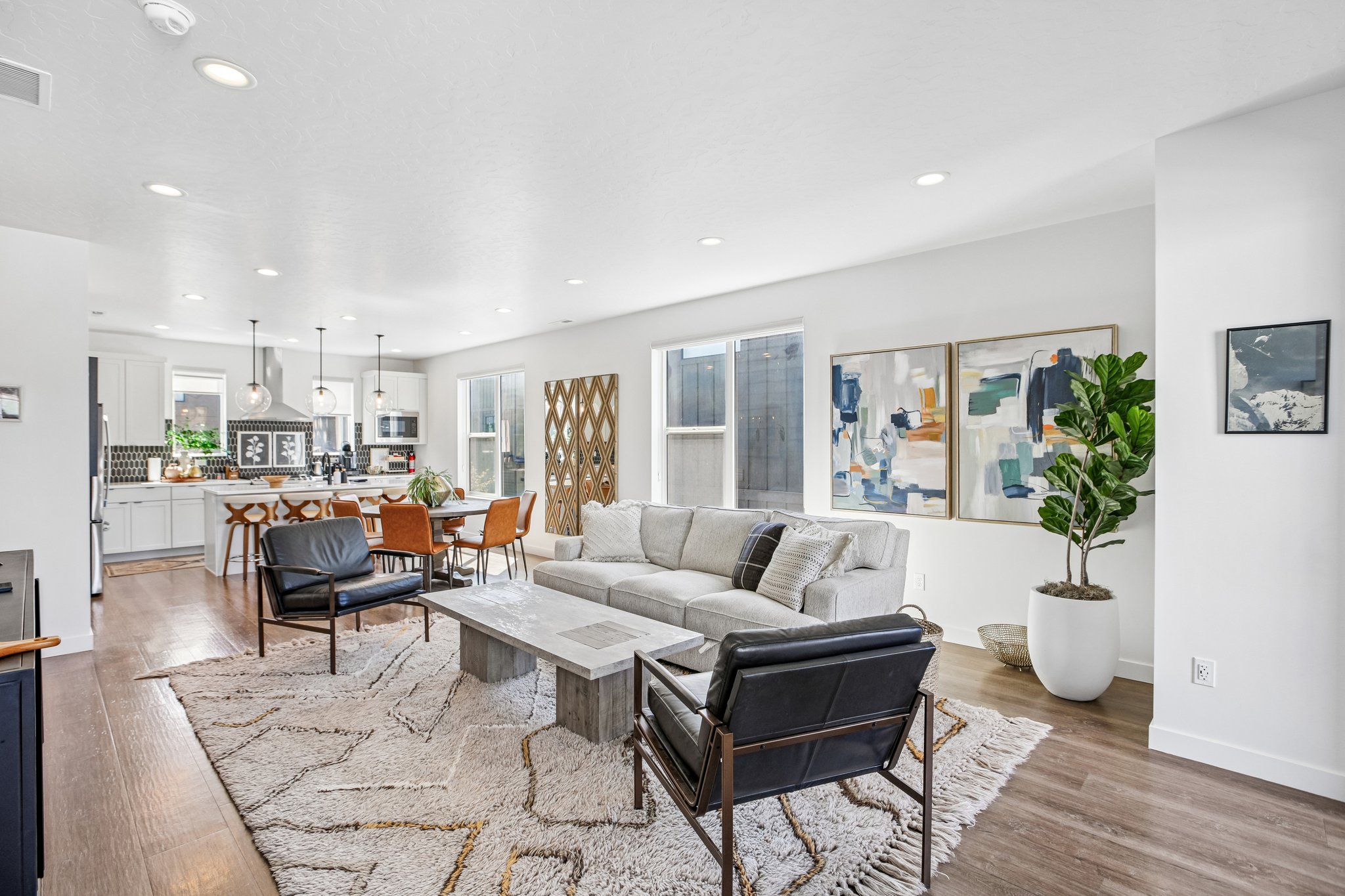 Alpenglow Retreat - Luxury 4BR Home by Snowbasin