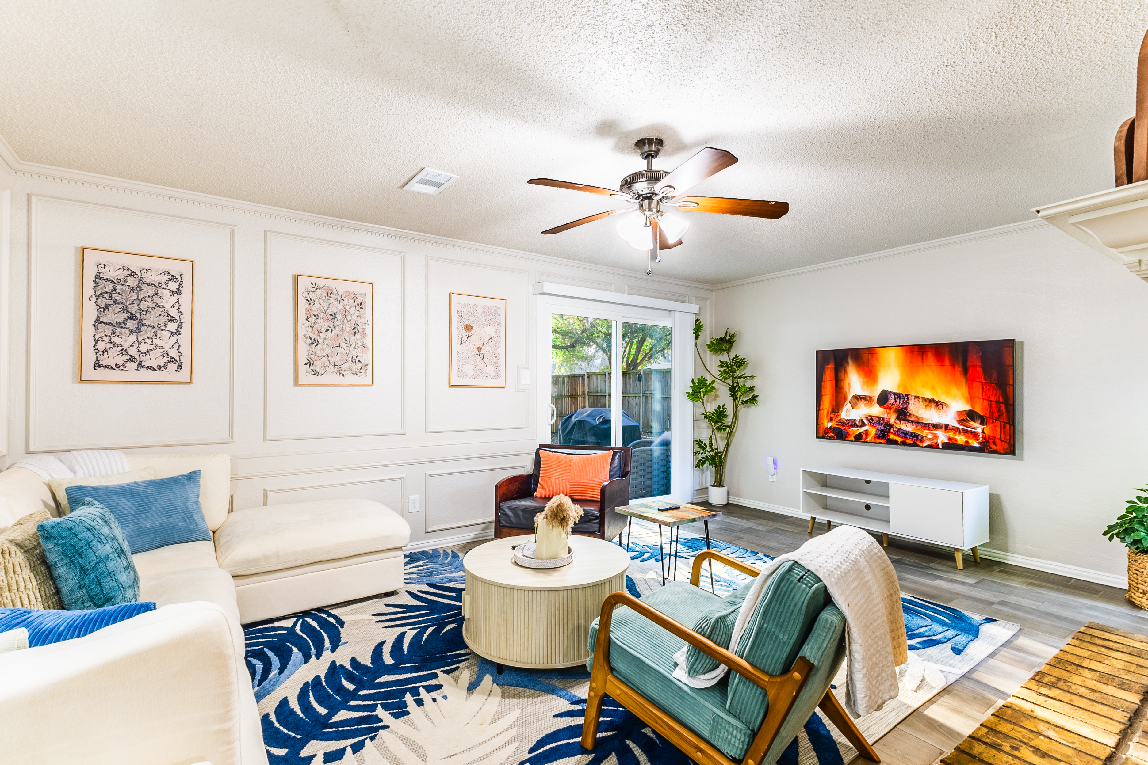 Cozy Frisco Family Home | Fenced Yard + Fireplace