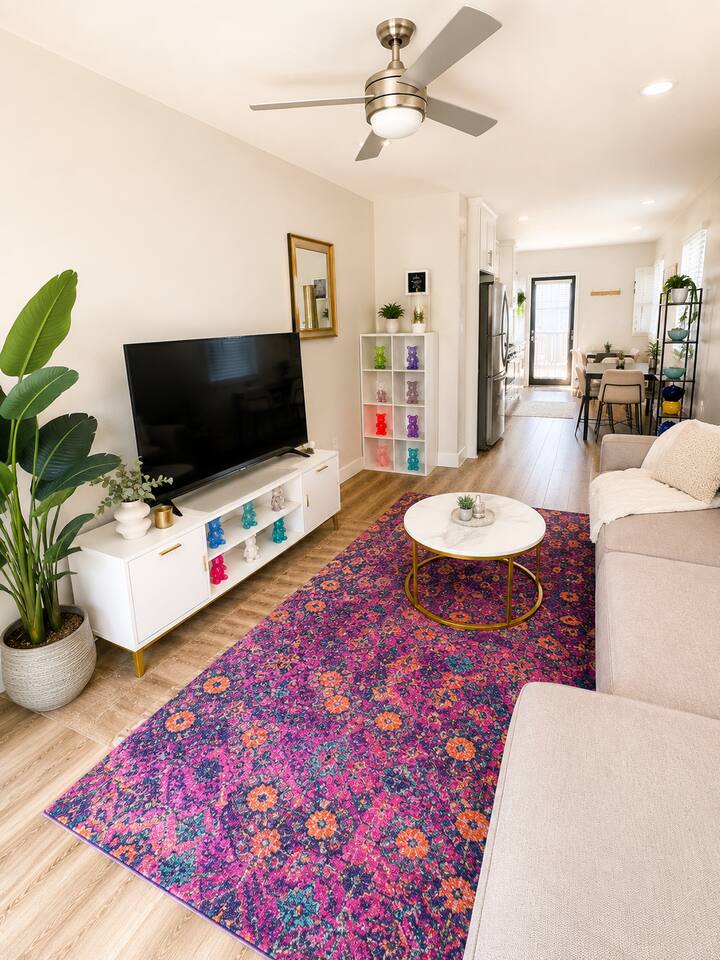 Trendy North Park Getaway | W/D + Full Kitchen