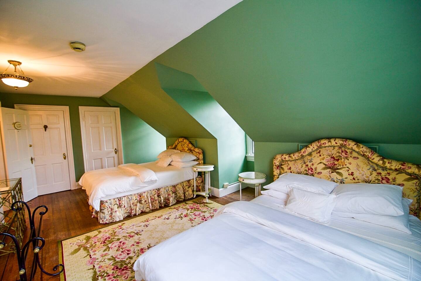 Fir Room / The Inn at Fernbrook Farms