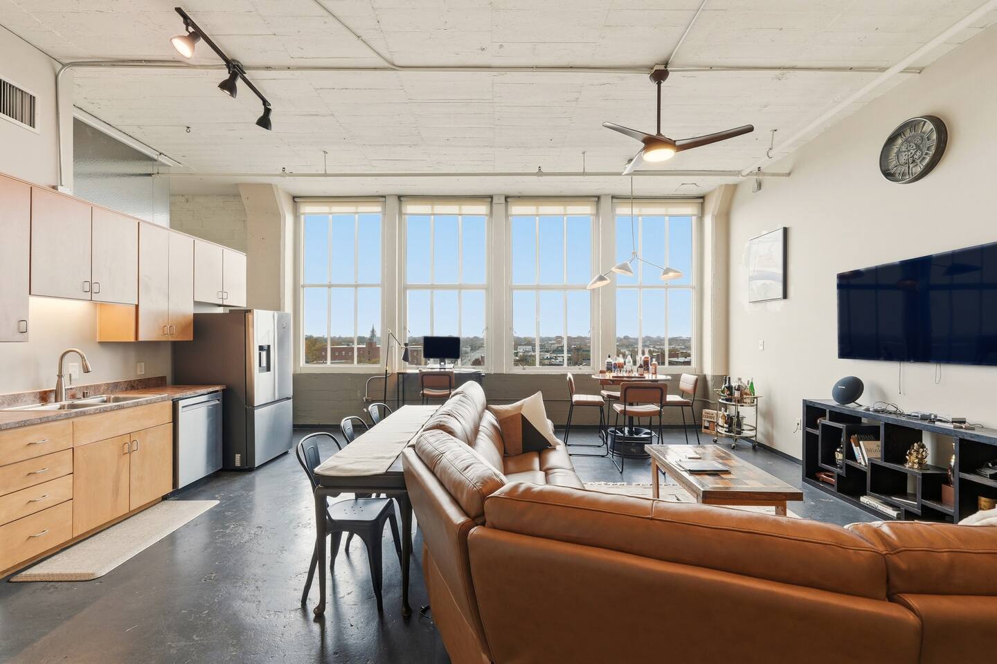 Bourbon’s Corner 2BDRM