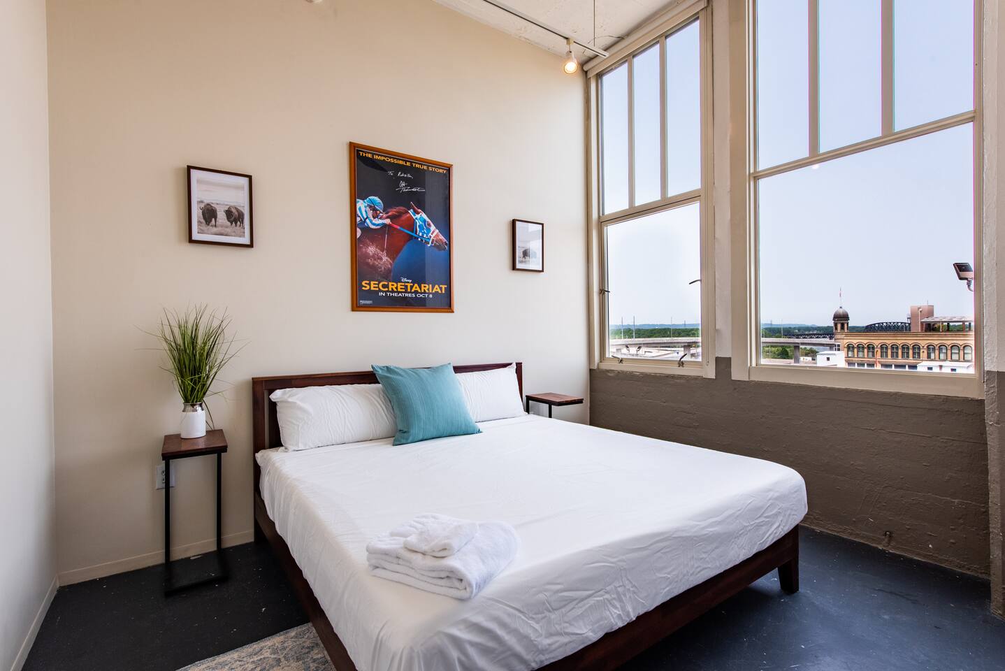 Kentucky Derby Downtown Duplex with Amazing Views