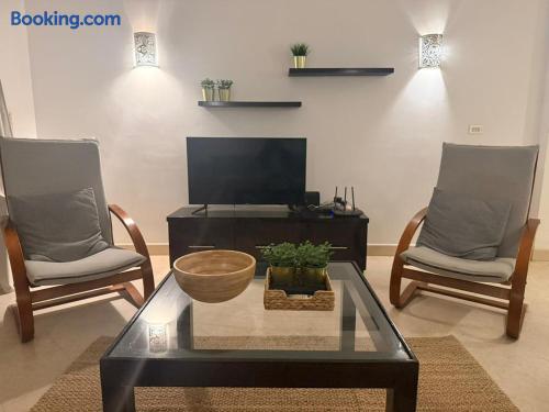 El Gouna South Marina Poolside 2-Bedroom Terrace Apartment Sleeps 4-Persons