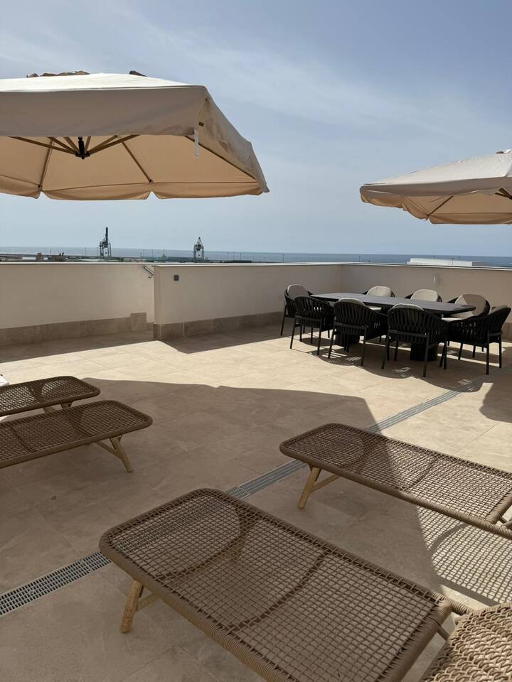 Stylish new penthouse - privat rooftop terrase