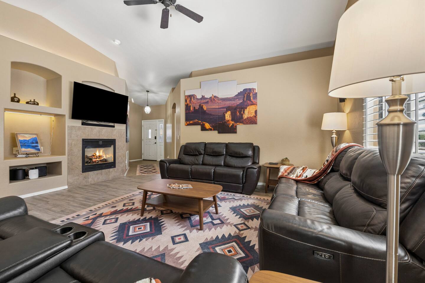 Southwest Serenity | Dog Friendly | 3/2 | 6 Guests