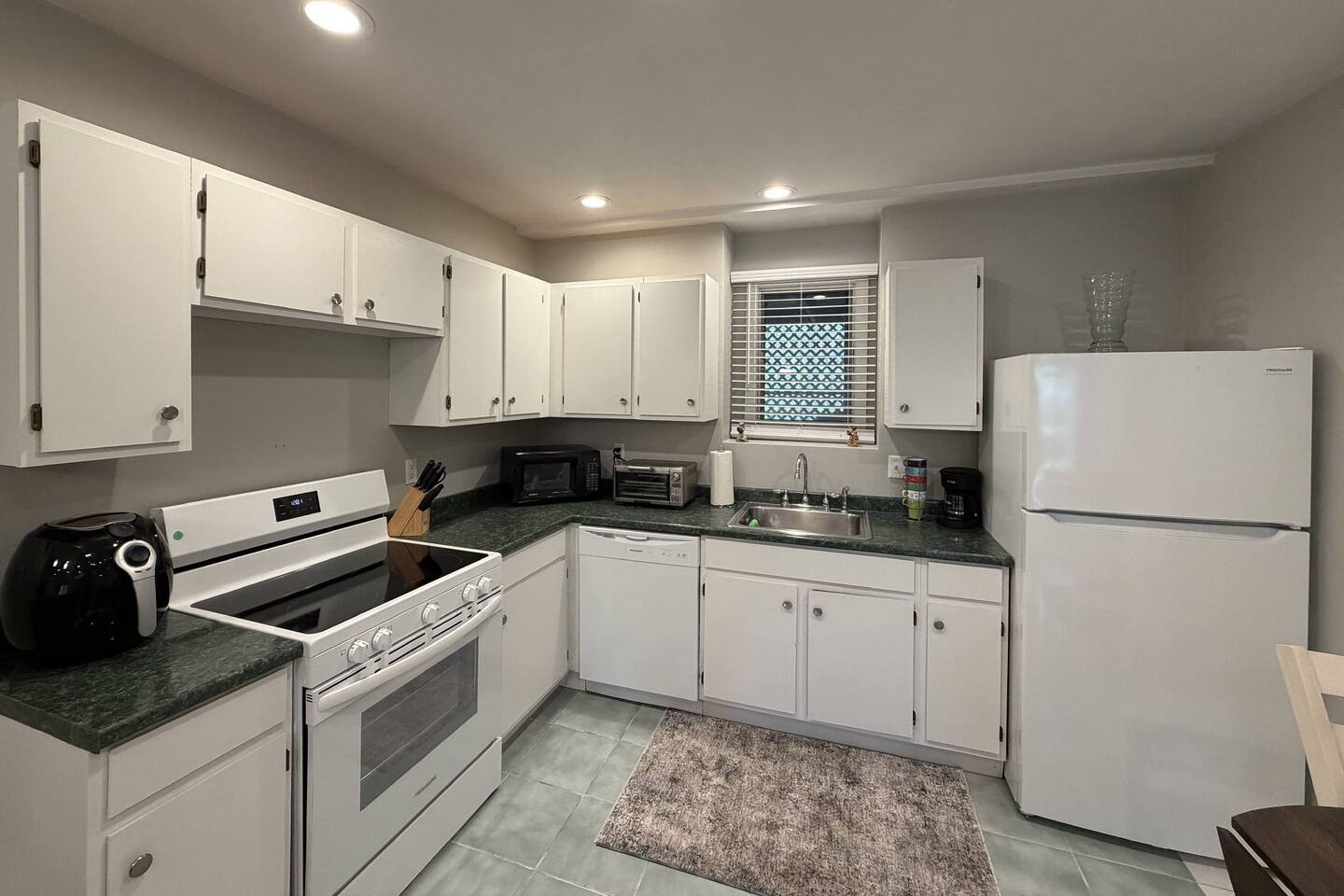 Property thumbnail 9