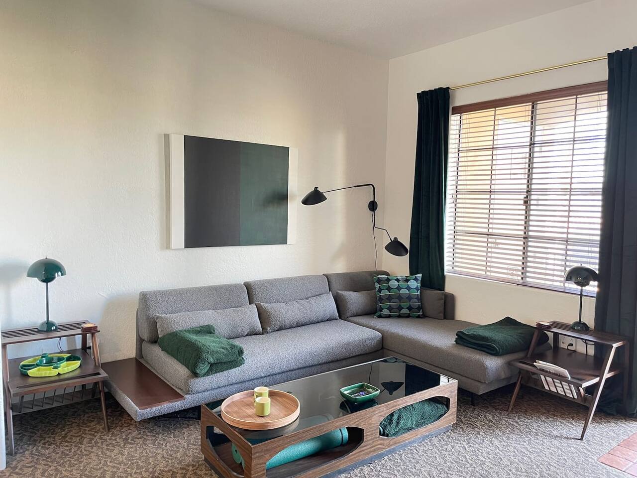 Dog friendly Mid-Century style condo with pool/spa