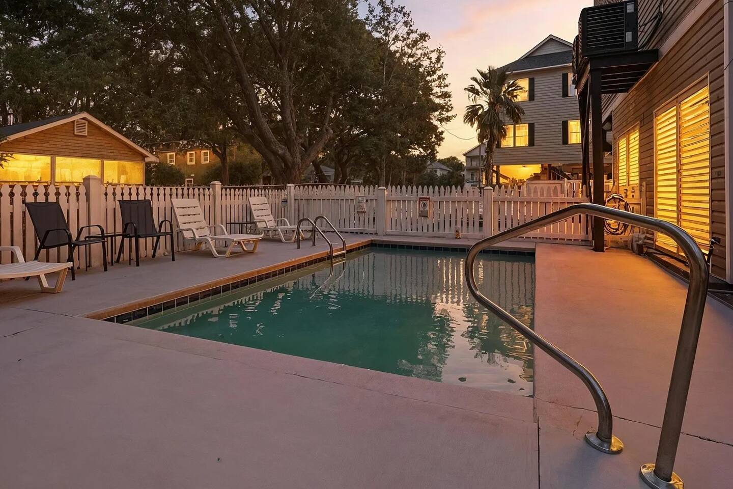 TPG B 4 bed townhouse with 3.5 baths, private pool - Holiday Home