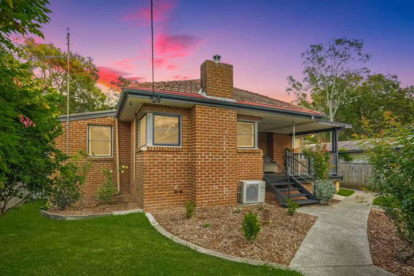 Outdoor Pool + BBQ Deck • Secure Yard • WiFi