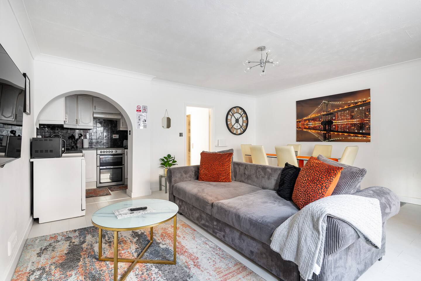 *'Fabulous TwoBed Flat in Heart of Famous Chelsea*