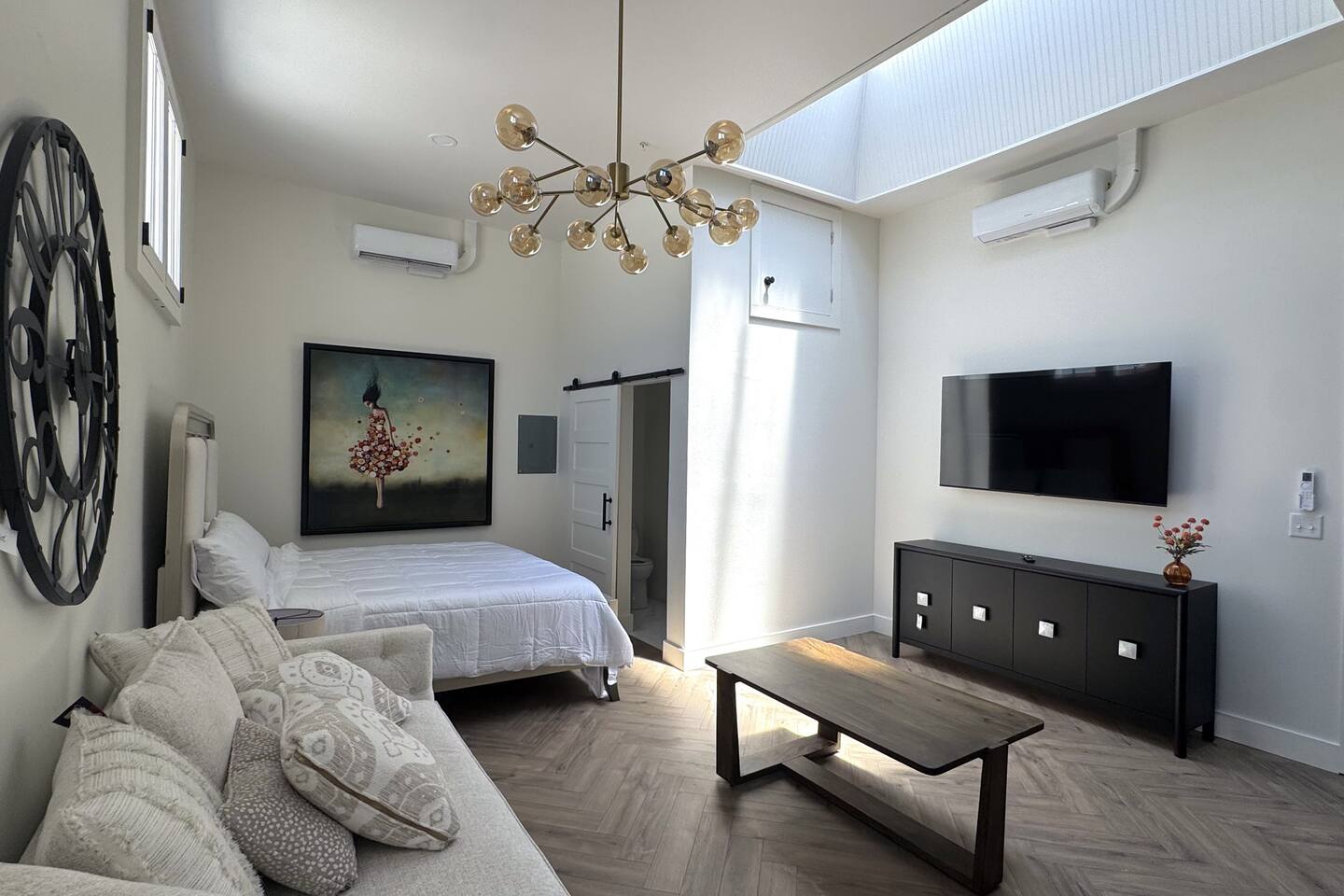 Timeless studio in historic downtown Ardmore