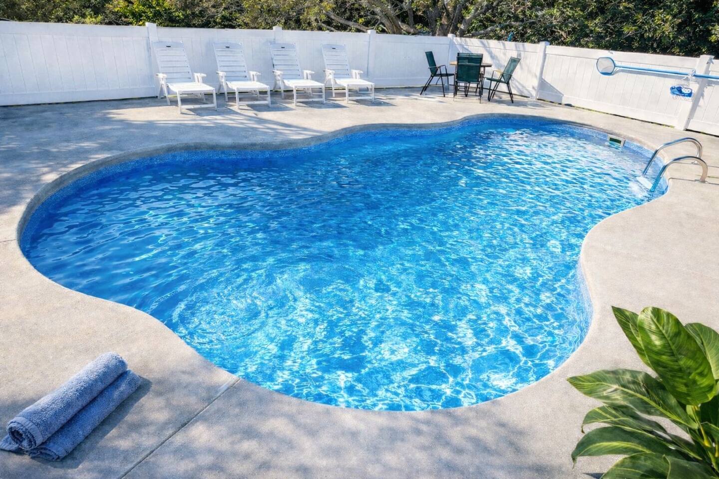 *Heated Pool Brand New! Now open!* Pet Friendly*