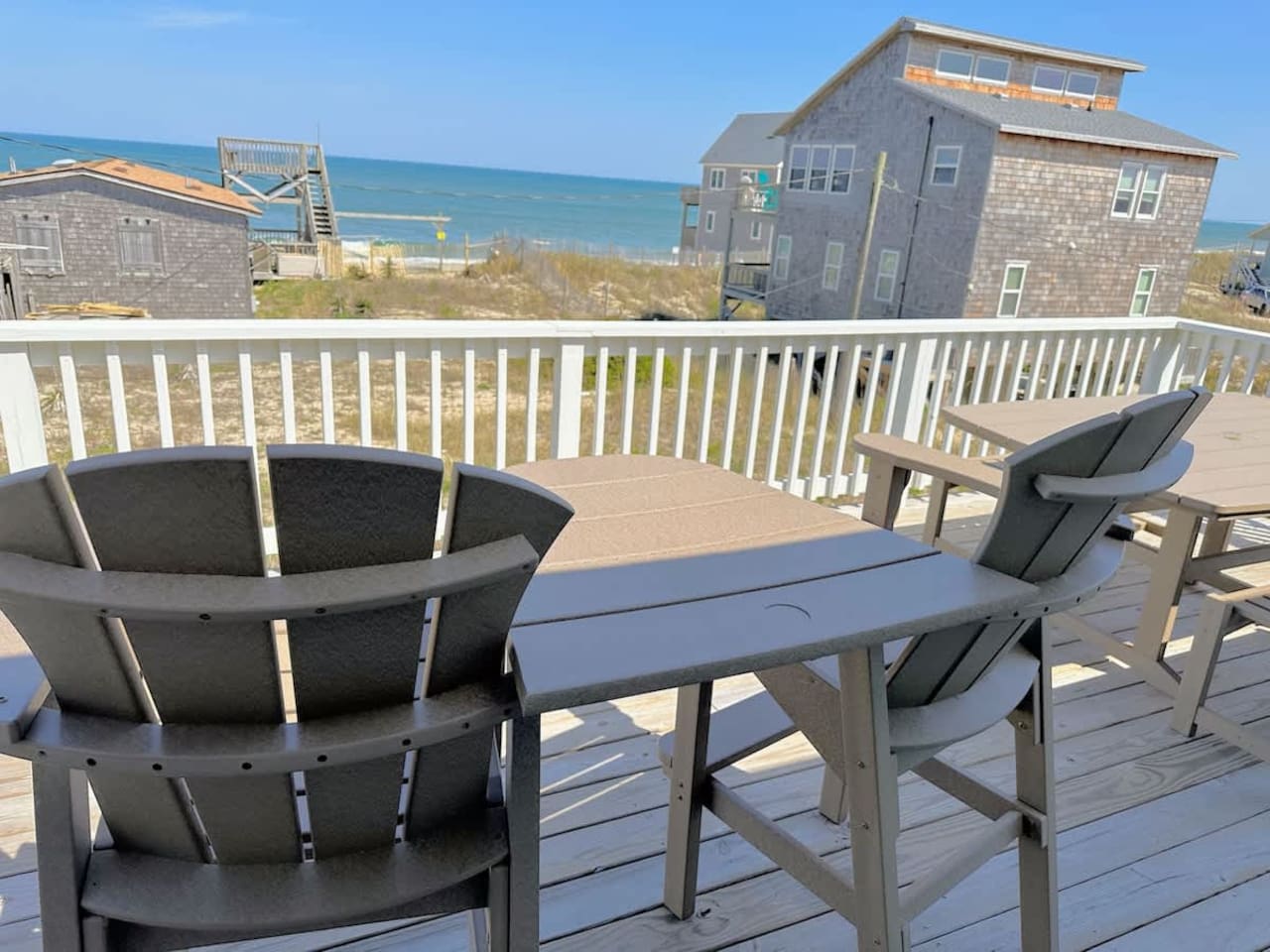 Semi-oceanfront with HOT TUB, steps to beach!