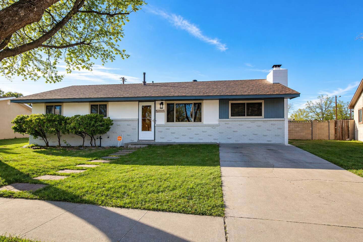 Sleeps 14! Family Home • Xbox, Patio, Near Caverns